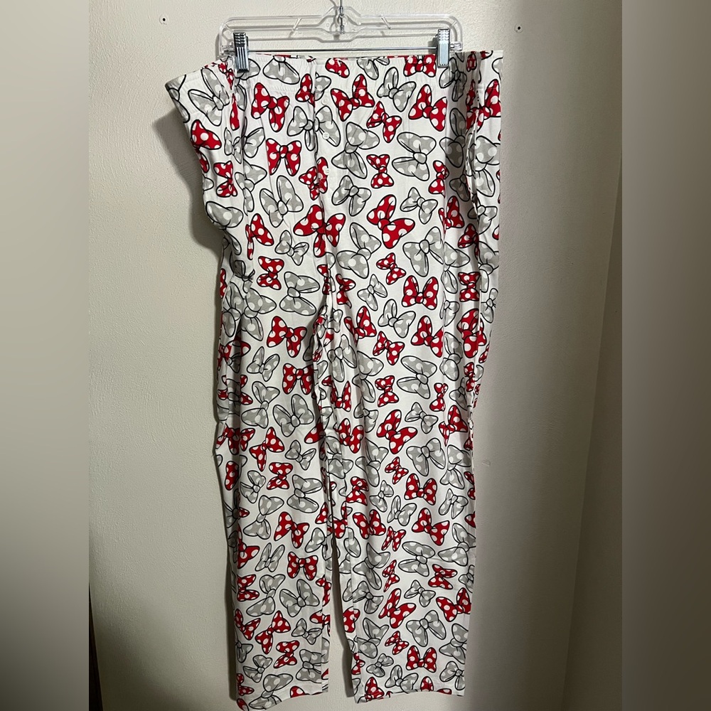 DISNEY Classic Minnie Mouse Bow 2 Piece Pajama Set White Red Grey Women's Sz 1X - Picture 4 of 7